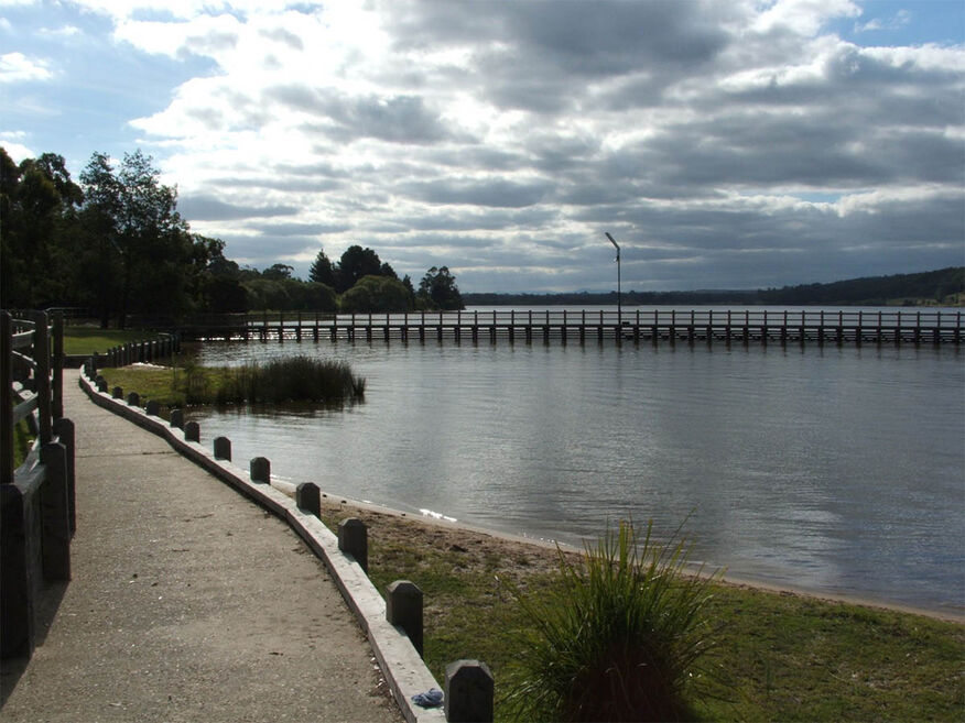 Lake Narracan - Hunter House Moe